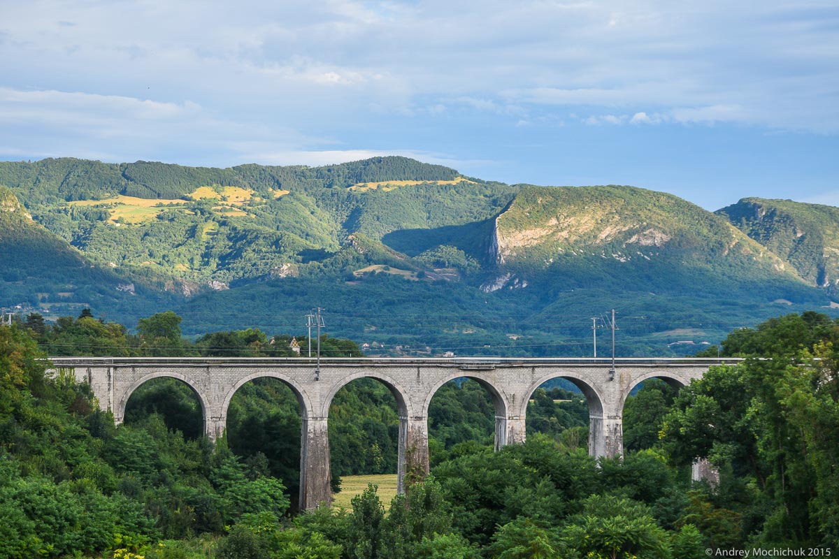 Каменный мост во Франции